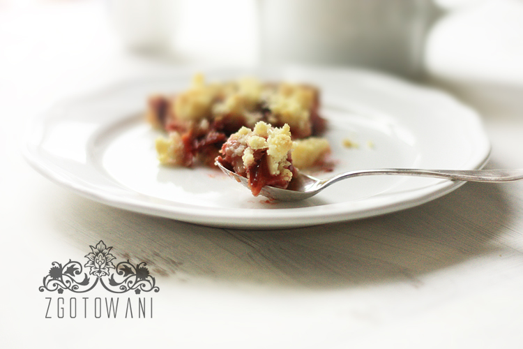 tarta-ze-sliwkami-i-migdalami-2