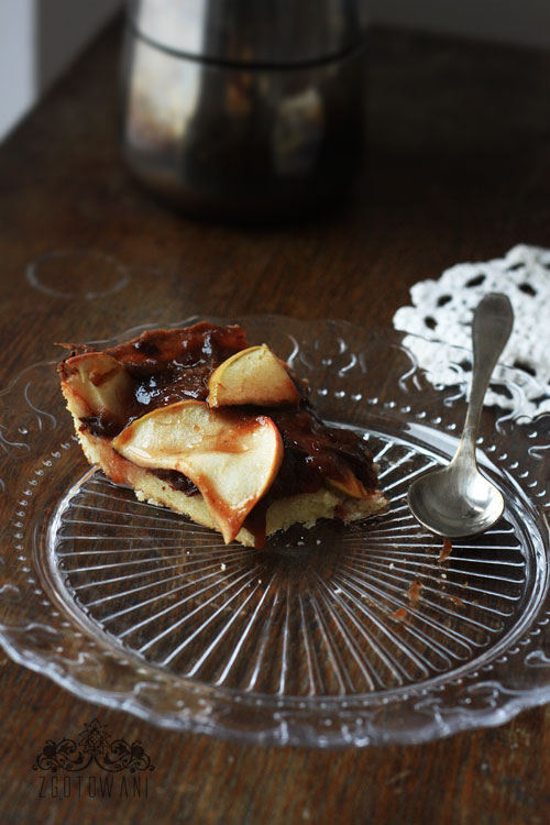 tarta-z-powidlem-i-jablkami-8