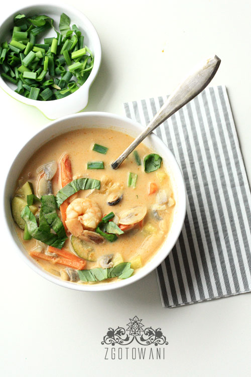 zupa-z-krewetkami-i-czerwona-pasta-curry-1