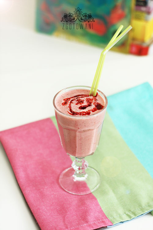 koktajl-truskawkowy-z-dodatkiem-serka-mascarpone-1