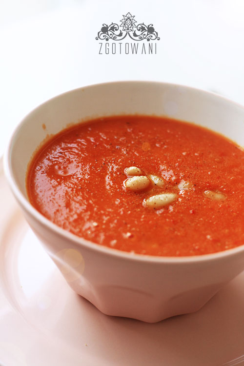 zupa-krem-z-pomidorow-i-fasoli-3