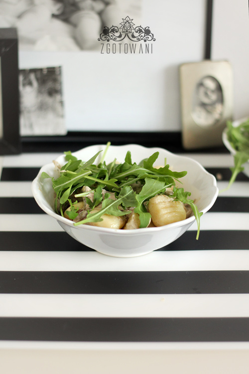 gnocchi-z-grzybami-i-rukola-1