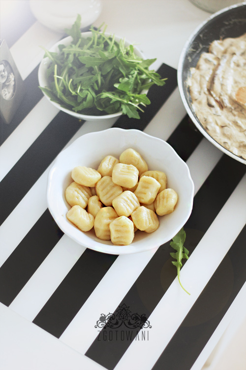 gnocchi-z-grzybami-i-rukola-3