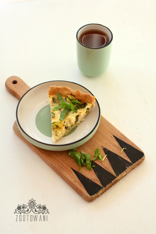 quiche-z-brokulami-i-serem-plesniowym-7