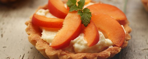 Tartaletki na fruktozie z masa budyniową i morelami
