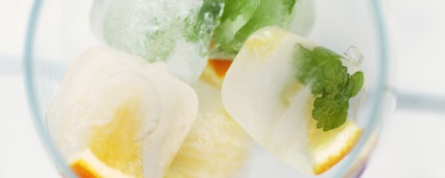 Lemoniada z pomarańczami i melisą